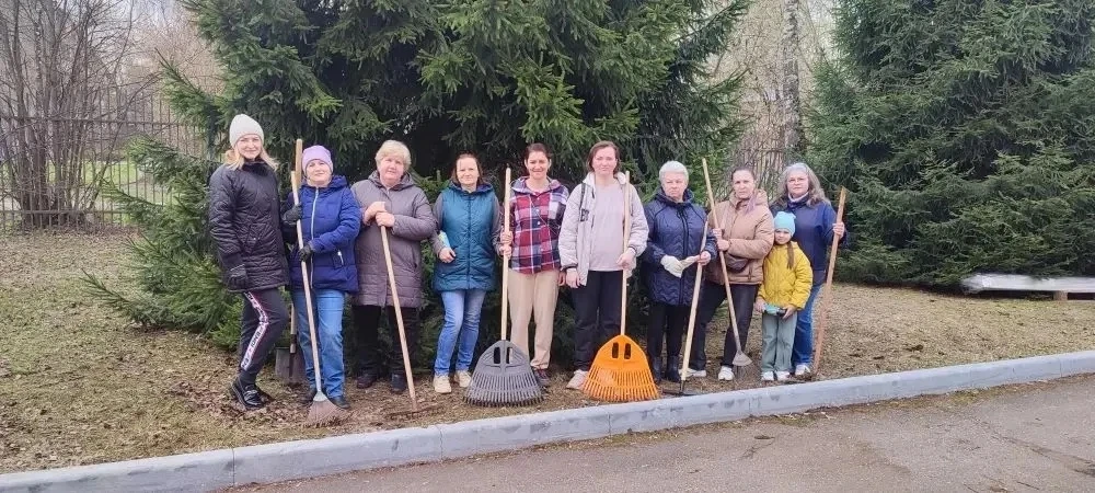 📌Сегодня 1 Мая – Праздник весны и труда ассоциируется с советскими демонстрациями, красными флагами 