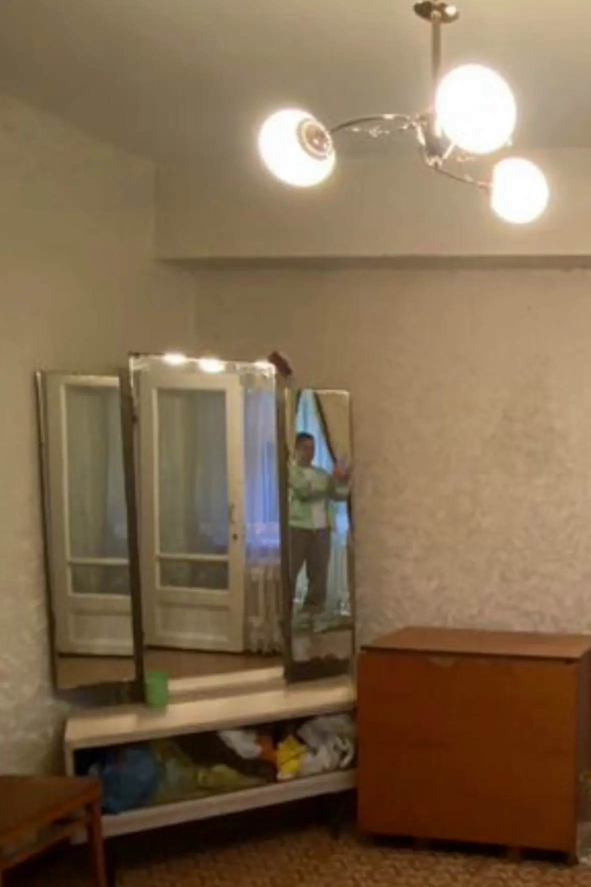 Добрый день, отдам даром мебель, что на фото. Ленинский район, Краснофлотская, самовыво...
