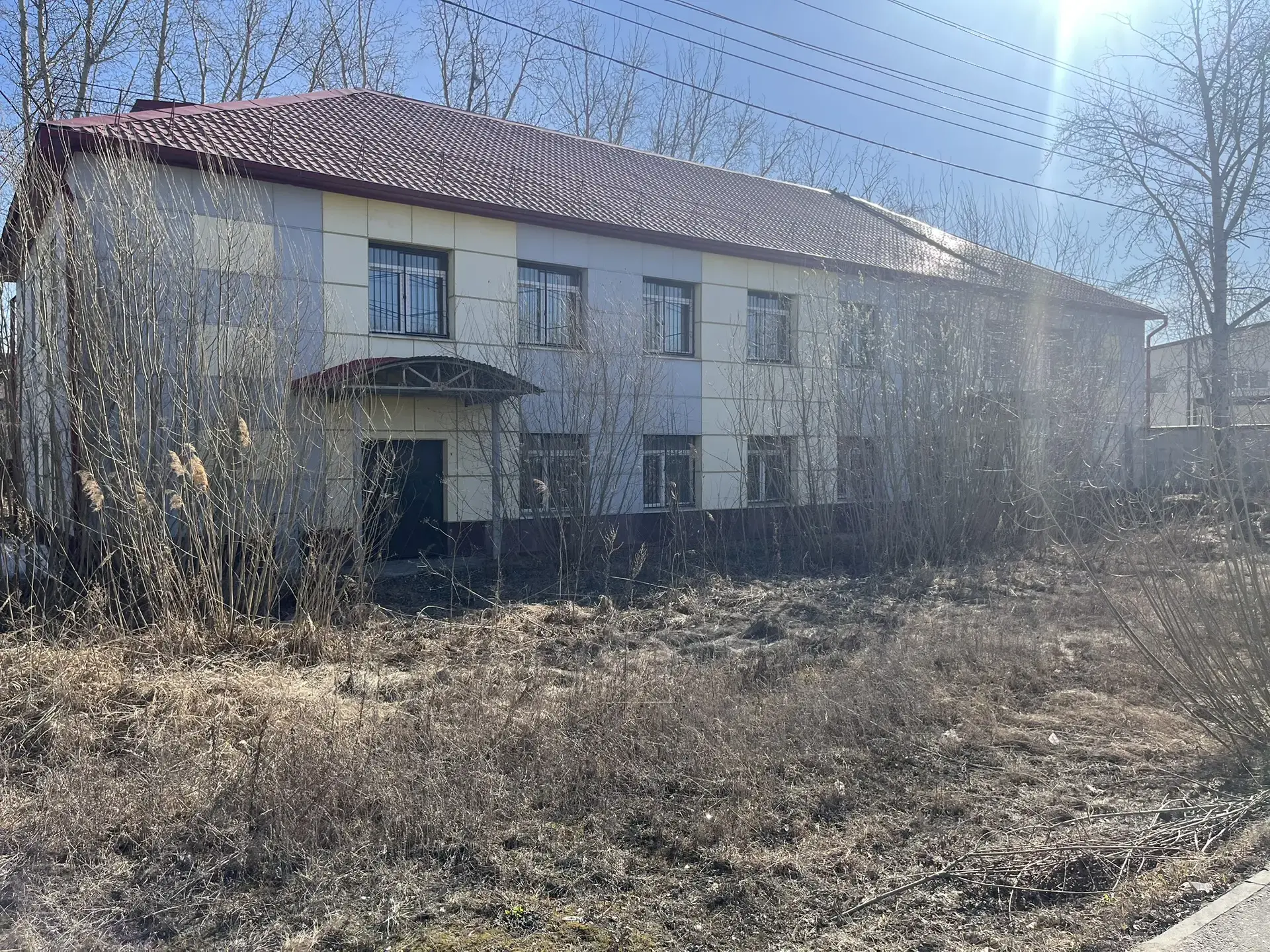 В Тюмени объявлен аукцион о продаже нежилого здания с земельным участком по ул. Пражско...