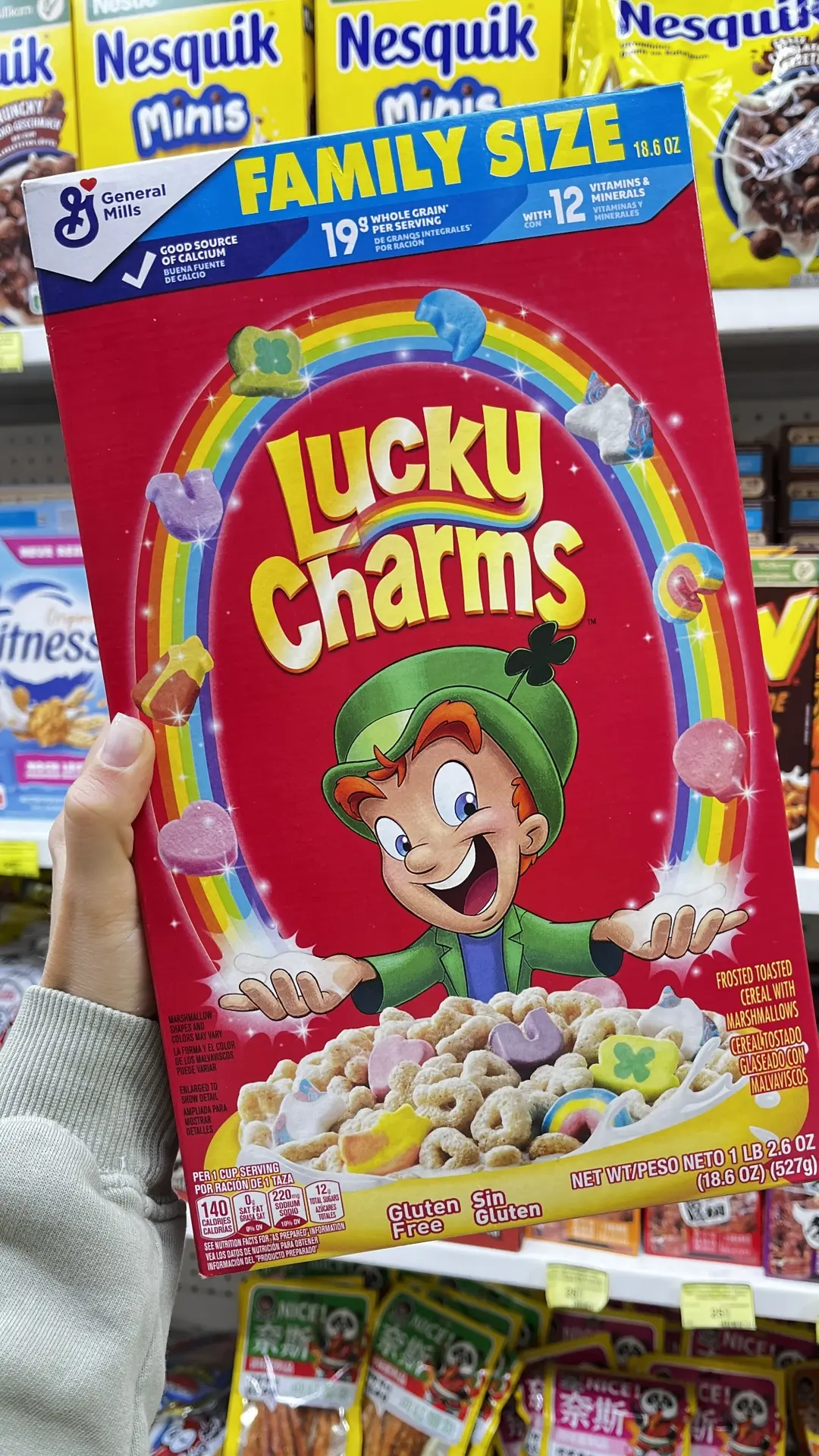 Вот они - хлопья Lucky Charms.