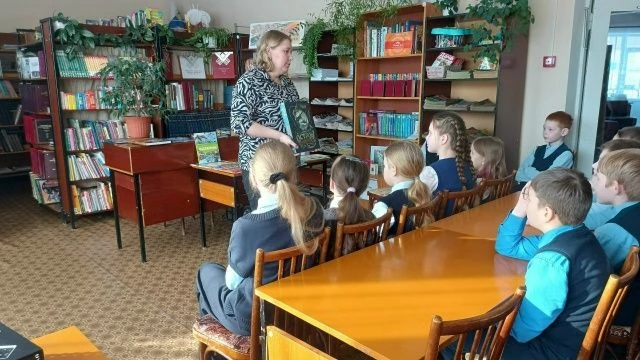 В отделе обслуживания детей прошел библиотечный урок «Книга и библиотека: страницы исто...
