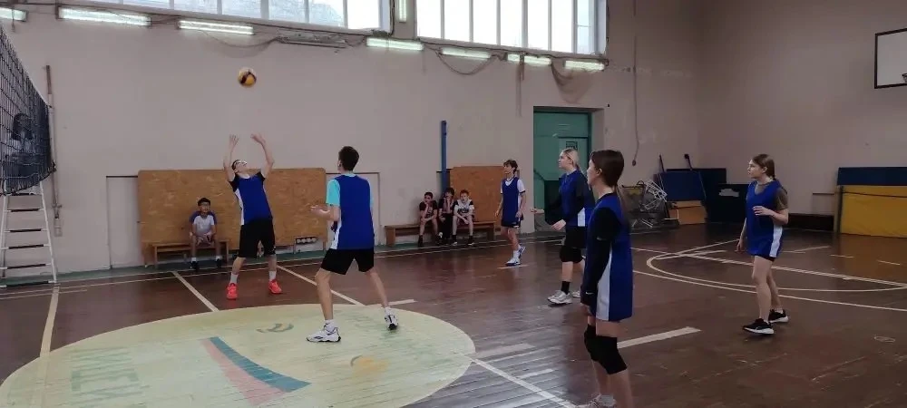 🏆 Поздравляем команду нашей школы с блестящим результатом на Президентских спортивных играх!  Наши р