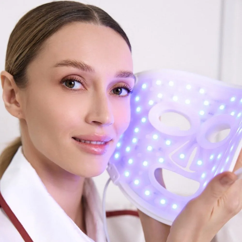 LED-маска от L&L SKIN вместо косметолога?