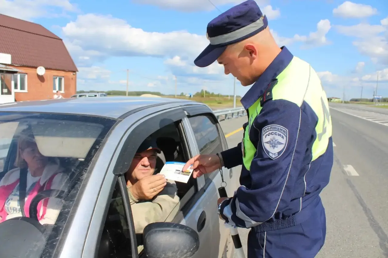 🚔💯 На трассе Тюмень – Омск проходит информационный марафон «Дорога домой»
