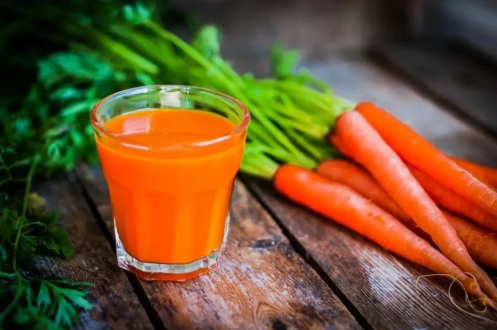 🥕 Морковный сок: природный эликсир здоровья