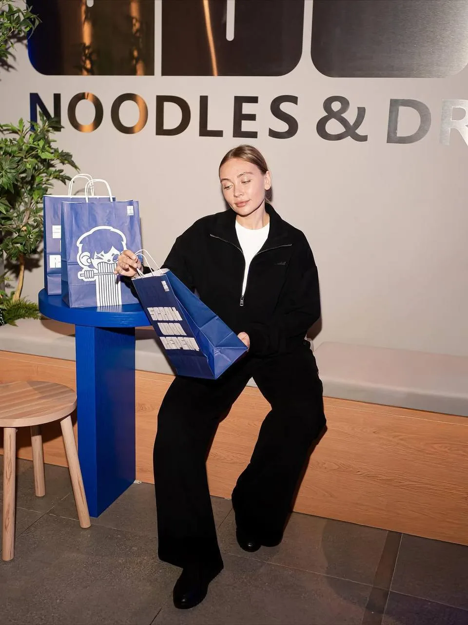 В Udon Noodle & Drinks ищут кассира: