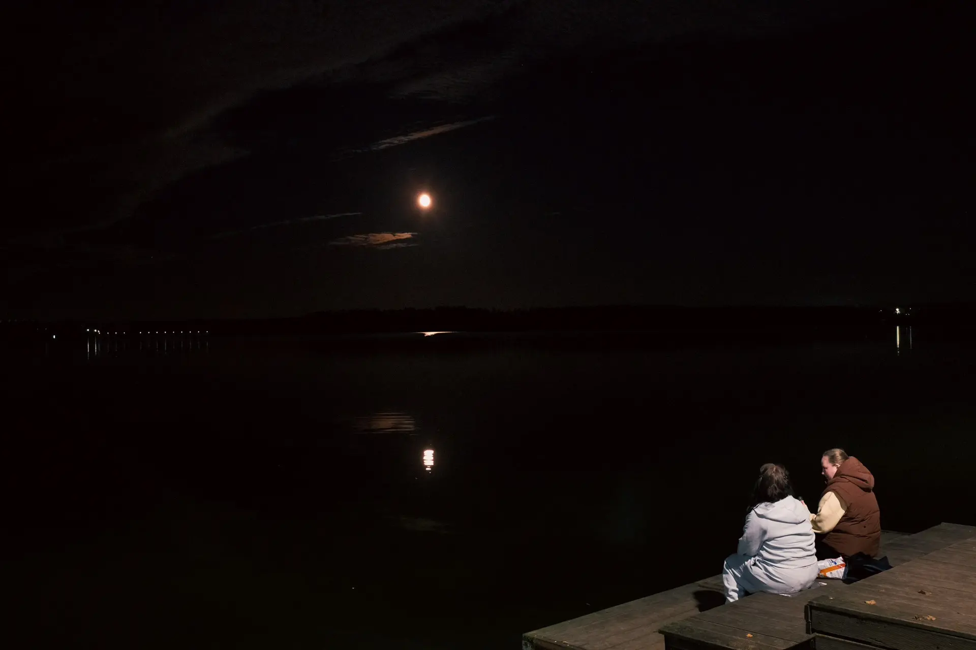🌔 Проводим среду красивыми вечерними снимками
