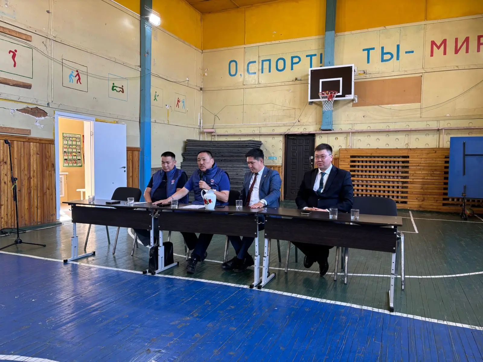Балаҕан ыйын 1 күнүгэр Ньурба улууһун аҕа баһылыга Иннокентьев Алексей Михайлович, Н.И....