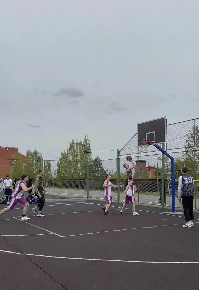 🏀 #Академия_сервиса на «Открытой Лиге студенческого баскетбола 3х3»  Студенты нашего колледжа вместе
