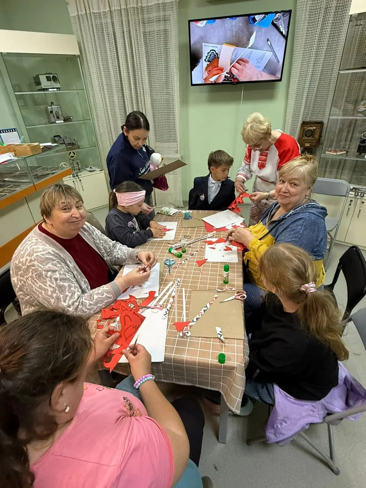 Удэгейский бубен, национальный поясок, украшение татарочки — в «Ночь музеев» прошли раз...