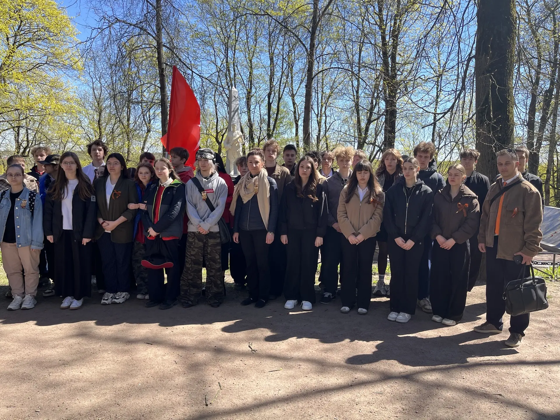 ⭐️Продолжаем тему празднования 81-й годовщины Великой Победы 🕊️   8 мая наши активисты Движения Перв