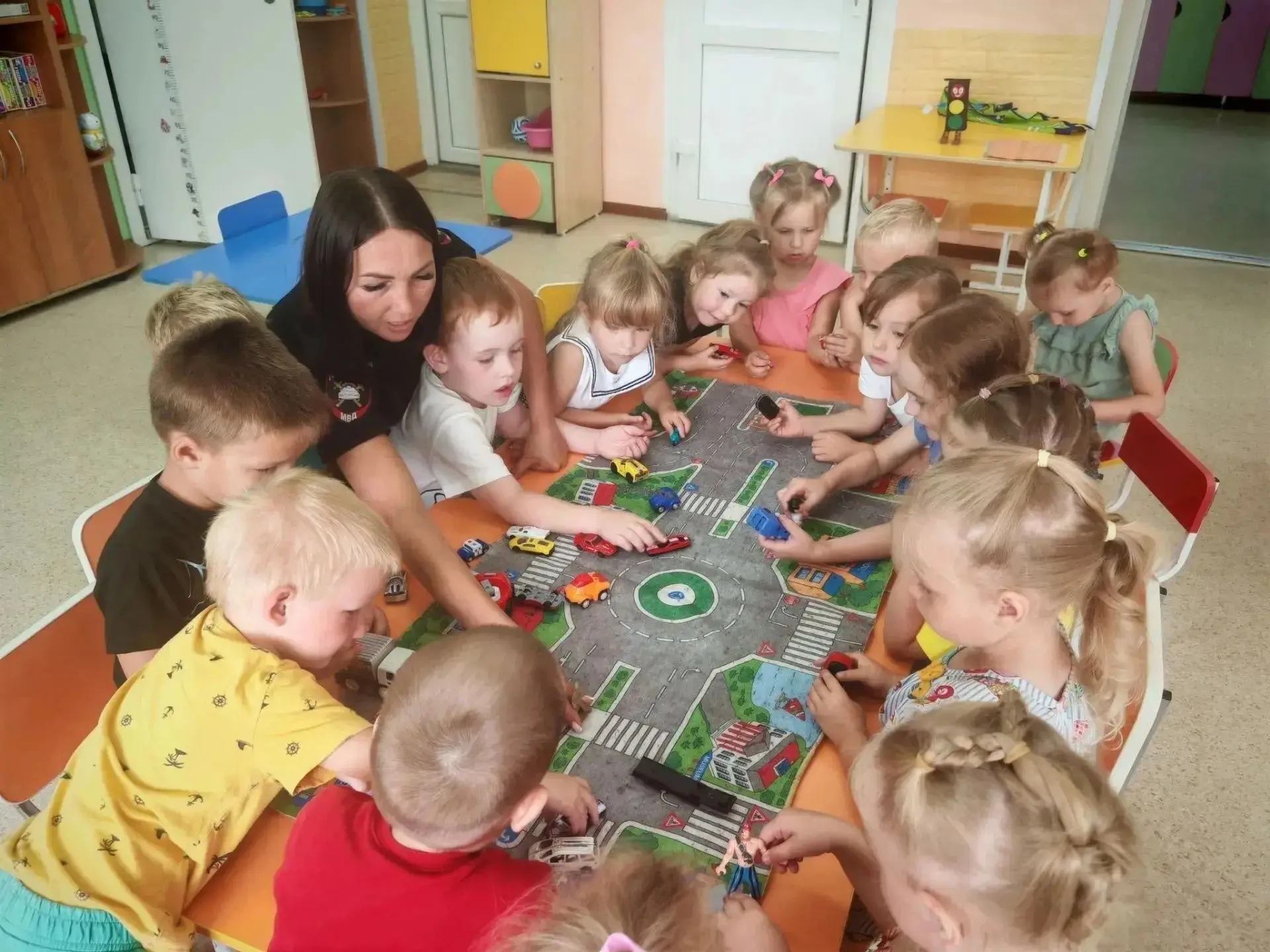 АКЦИЯ по ПДД "Не гоните водители-вы же тоже родители!"