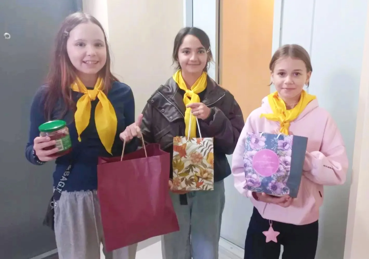 🎉 Есть у нас замечательная традиция — поздравлять с праздниками и уделять внимание пож...