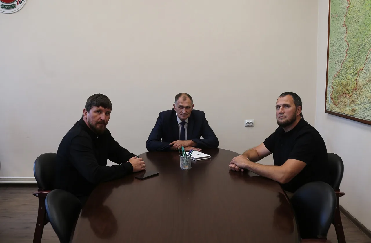 В Минспорте Хакасии прошла рабочая встреча по вопросам развития бокса в регионе