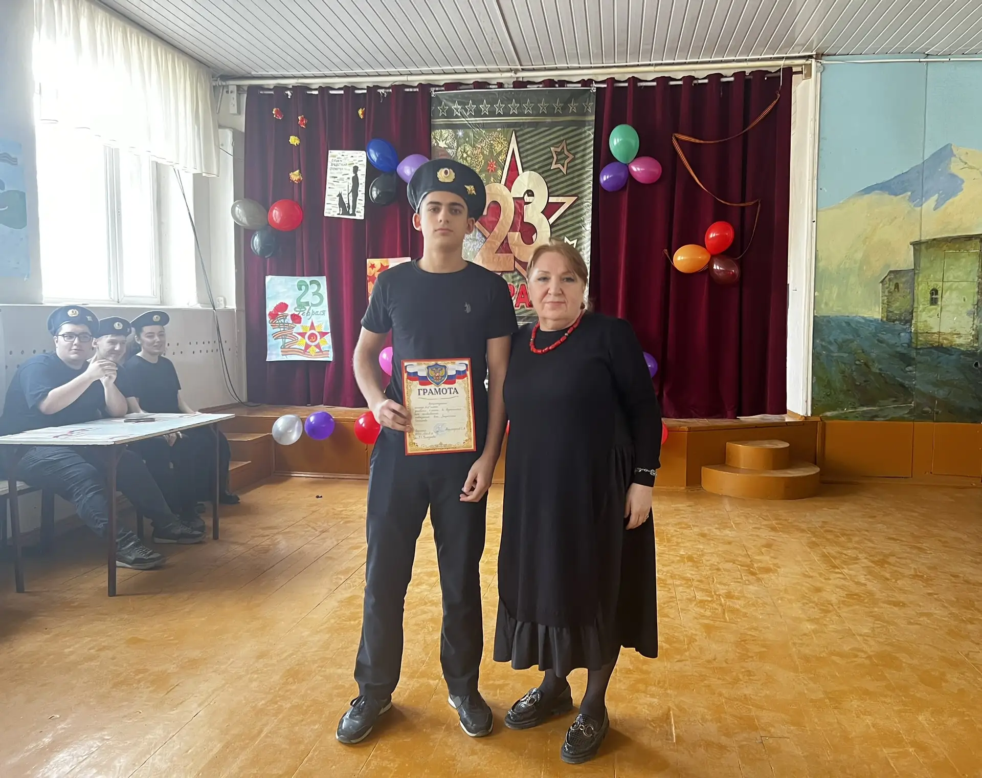 Сегодня в нашей школе прошло мероприятие, посвящённое Дню защитника Отечества!  В состязаниях участв