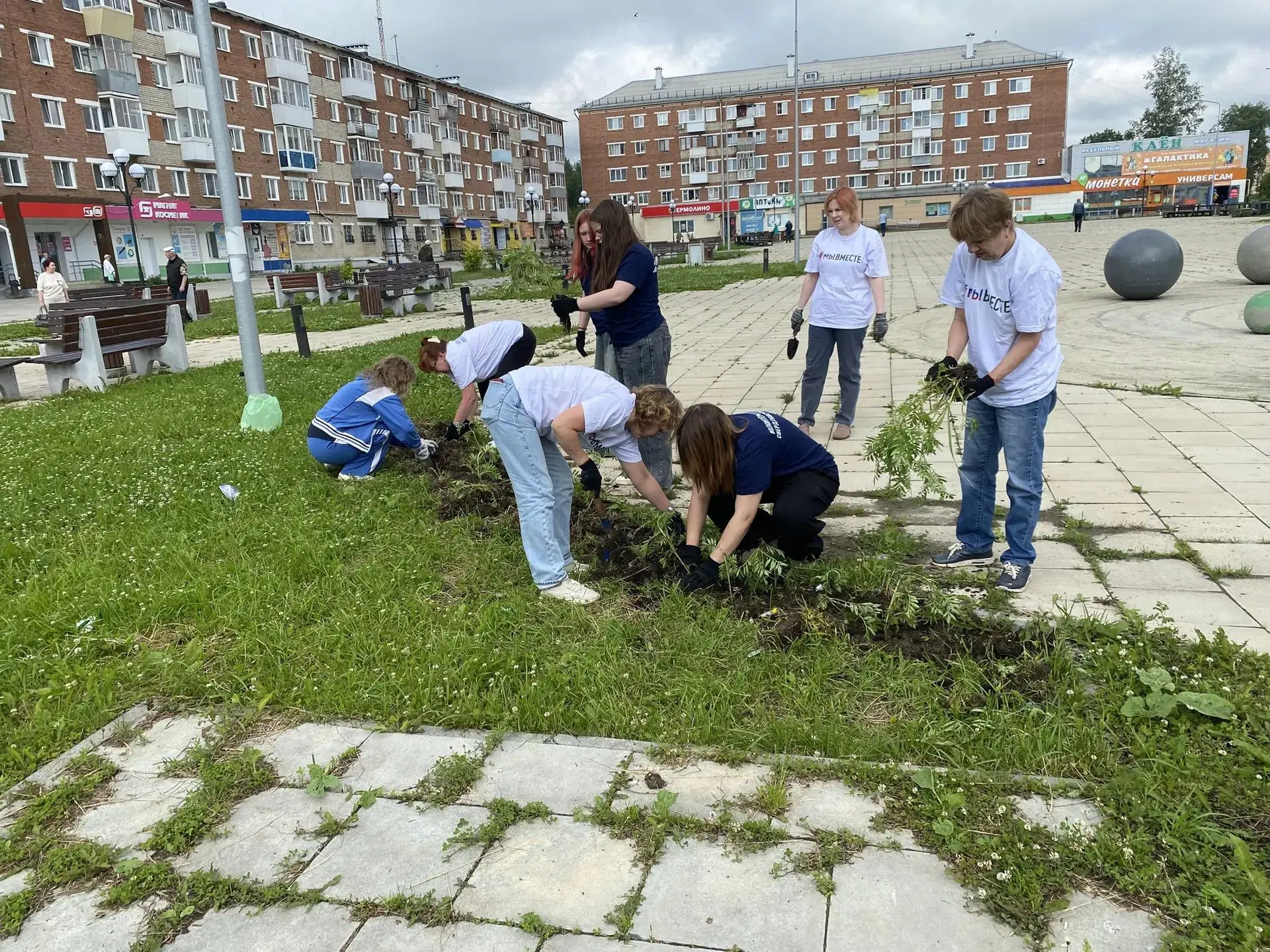 В Нижней Салде состоялась добрая экологическая акция. Сегодня сотрудники Центральной го...