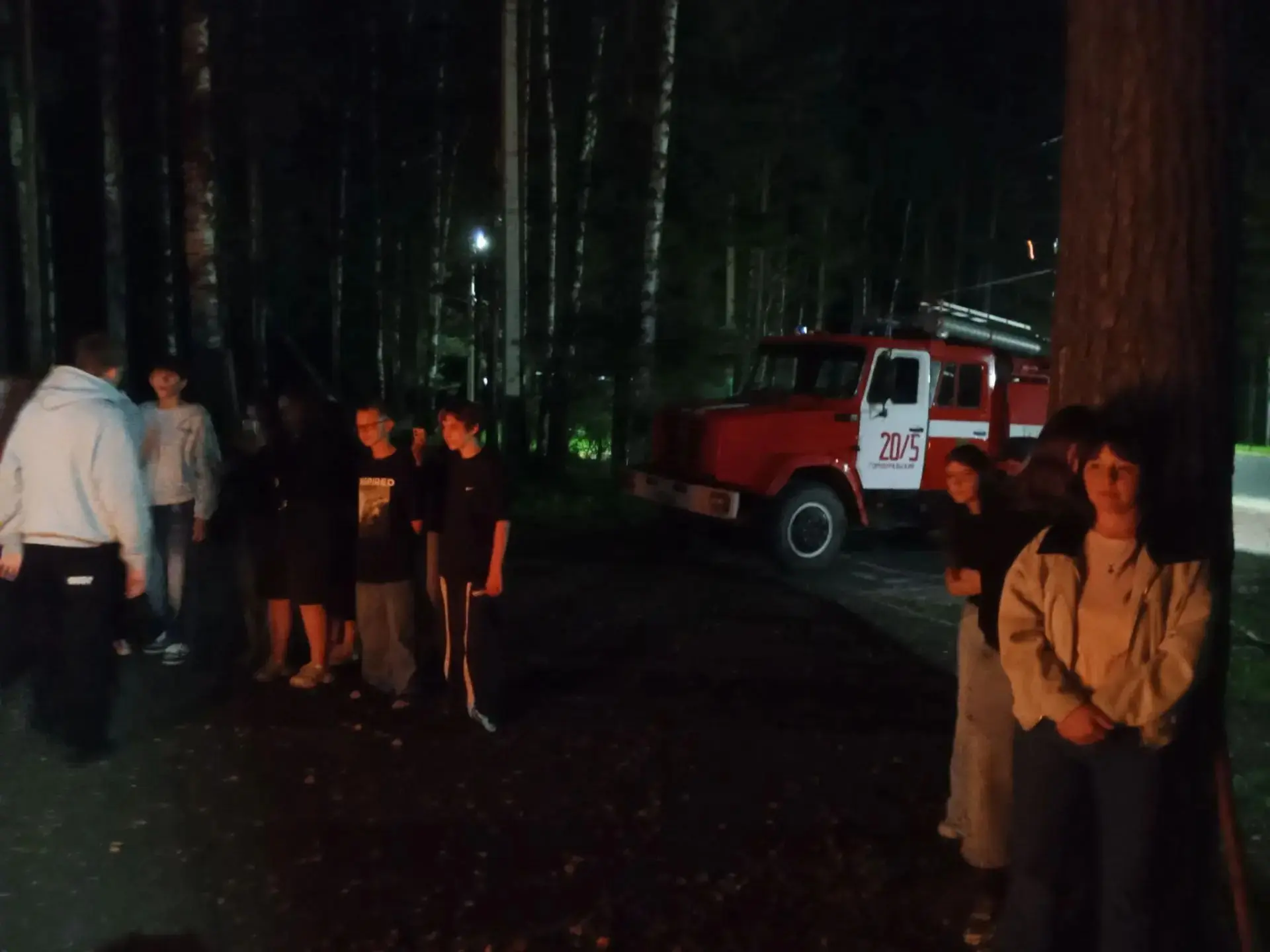 24.08.26 дежурный караул ПЧ 20/5 п. Горноуральский принял участие в мероприятии  посвящ...