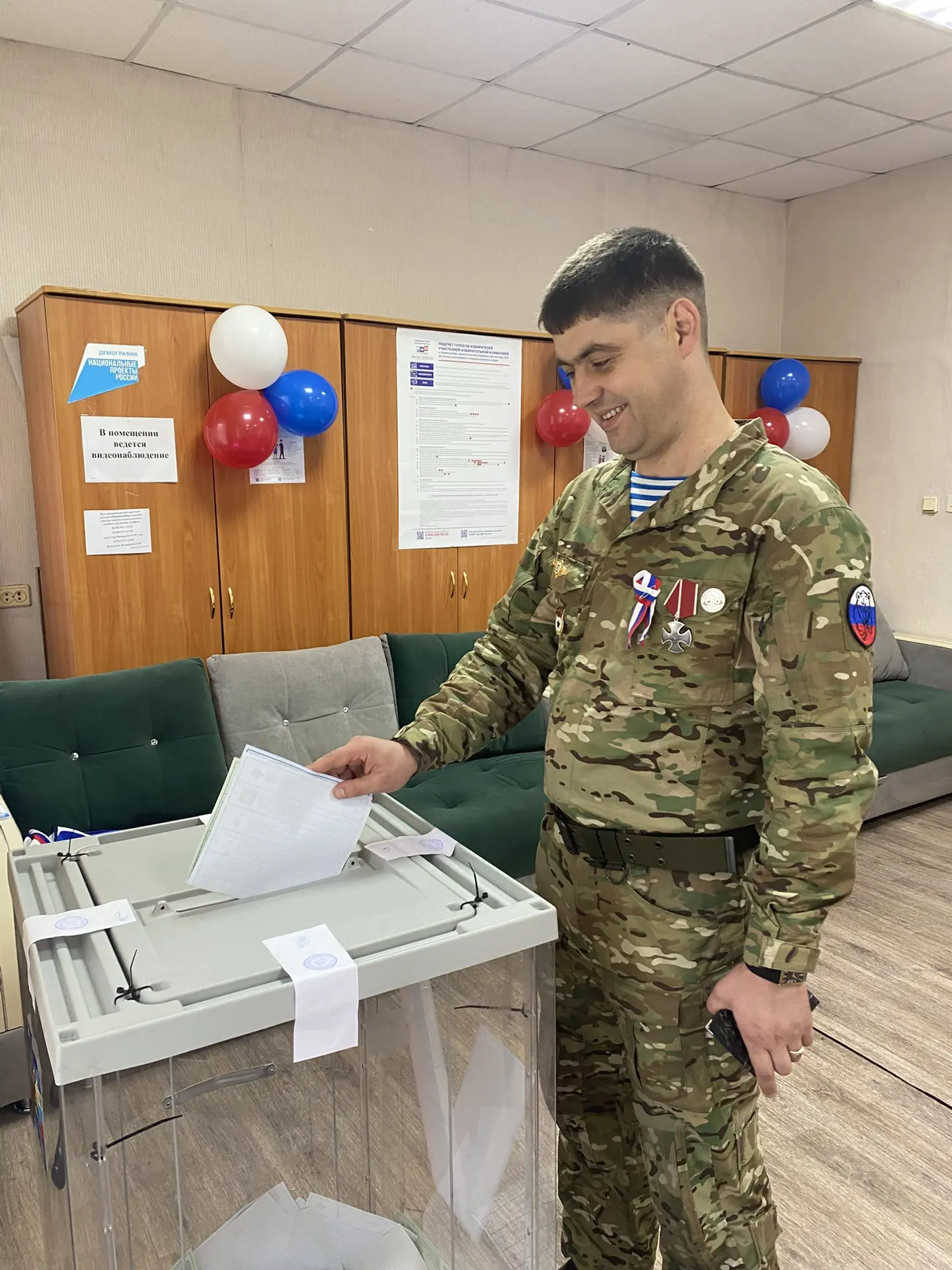 Подходит к концу первый день голосования в нашем округе.