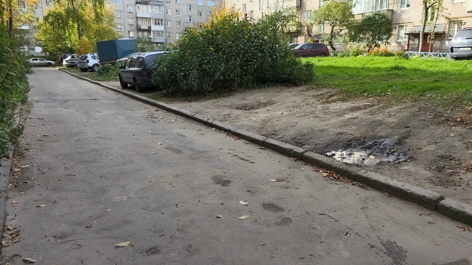 В мэрии не рассказали, сколько предписаний и штрафов вынесли УК за сезон