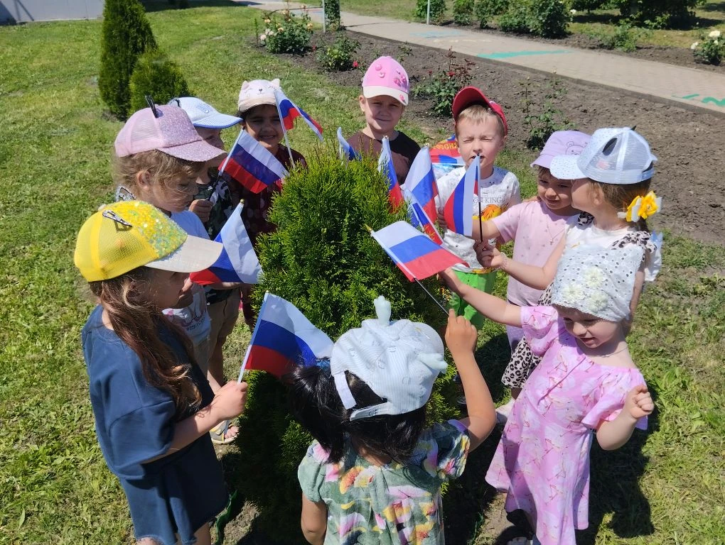 Накануне Дня России в нашем детском саду прошла акция "Моя Россия" 🇷🇺
