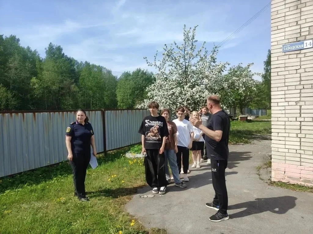 👨‍🚒 Дружина Юных Пожарных вместе со своим руководителем Шаровым В.Б. подготовились к ...
