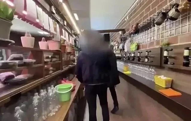 👮 Полиция Анапы изъяла 85 литров контрафактного алкоголя