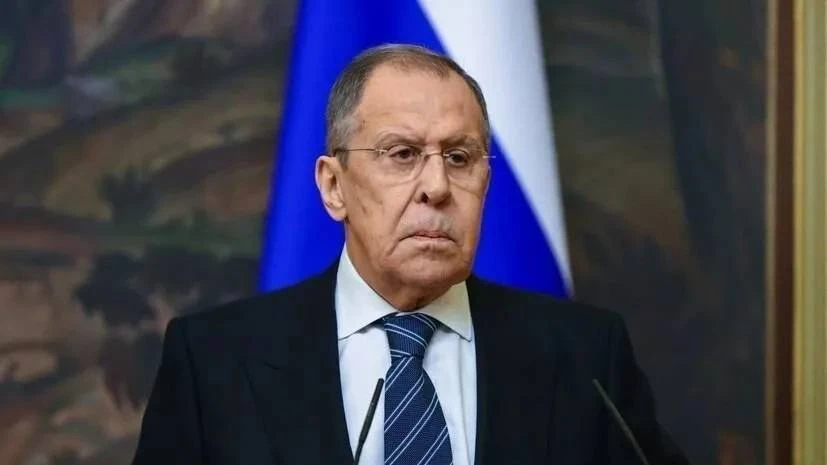 ⚡️ Лавров прибыл с визитом в Киргизию, где завтра примет участие в совещании глав МИД с...