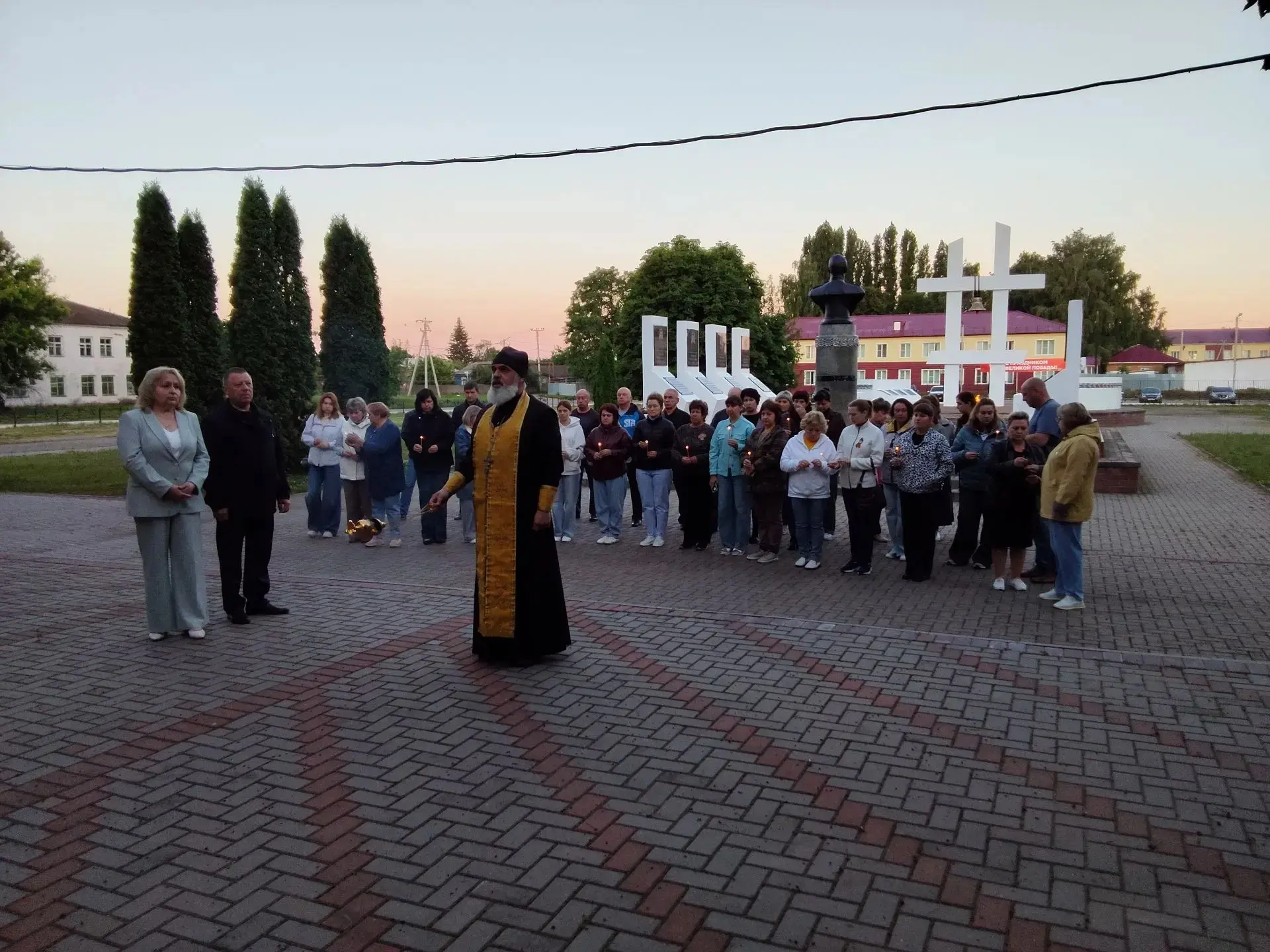 🕯️22 июня. 4.00. В этот день и час 85 лет назад началась Великая Отечественная война. 

🕯Этот день