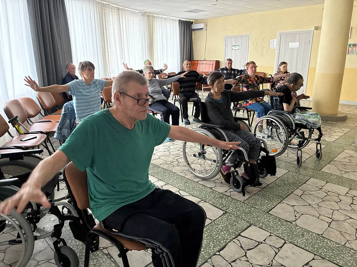В доме интернате одним из эффективных инструментов поддержания физической формы стала с...