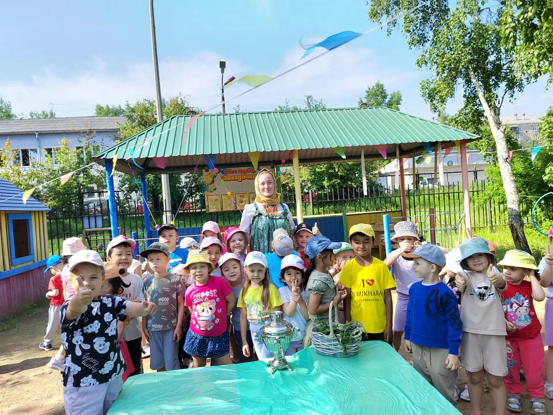 В нашем детском саду прошёл увлекательный квест «Секреты лесной аптеки» 🌿🍃. В гости к ребятам приш