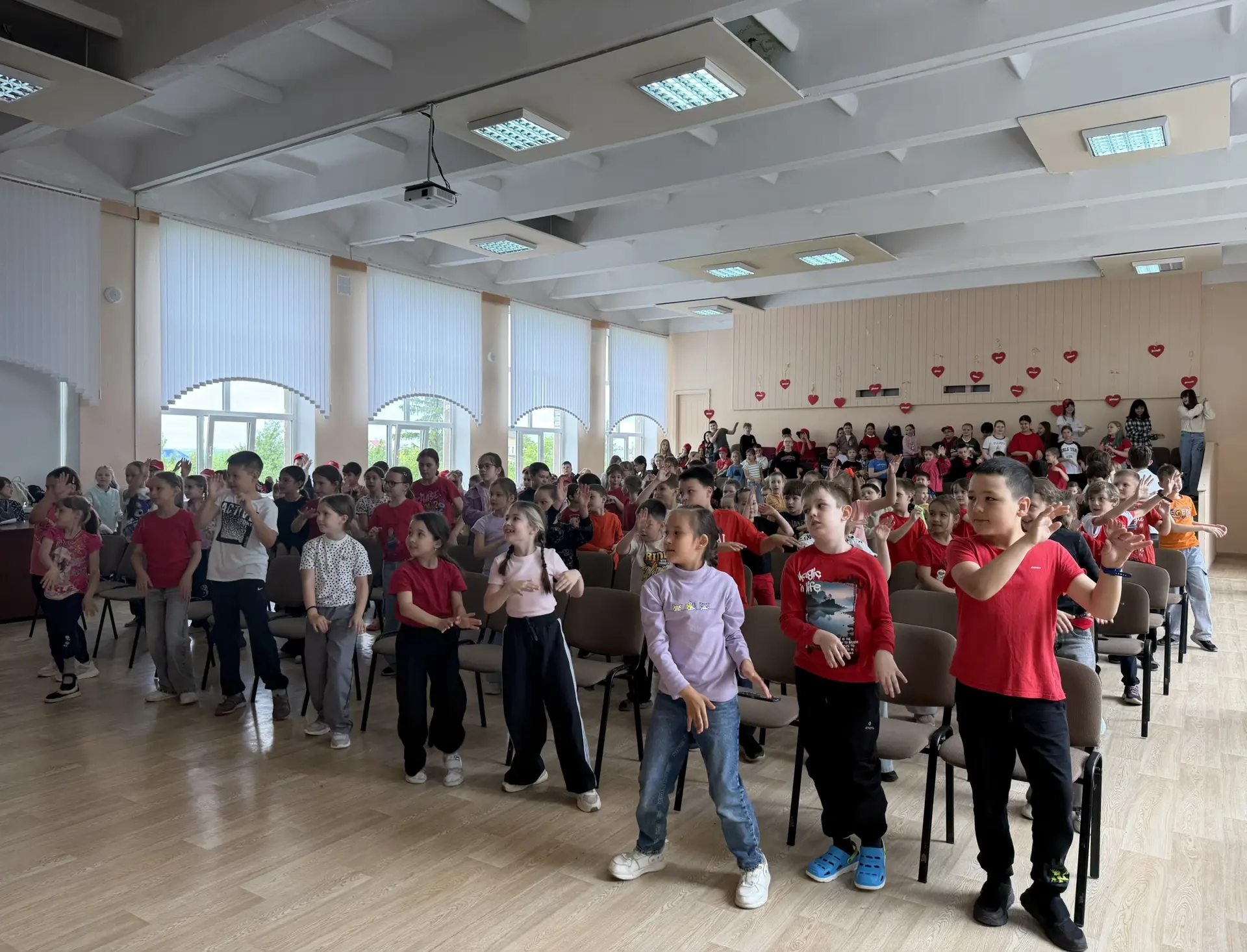 Сегодня в нашем Центре образования №35 начал свою работу пришкольный лагерь дневного пребывания «Иск