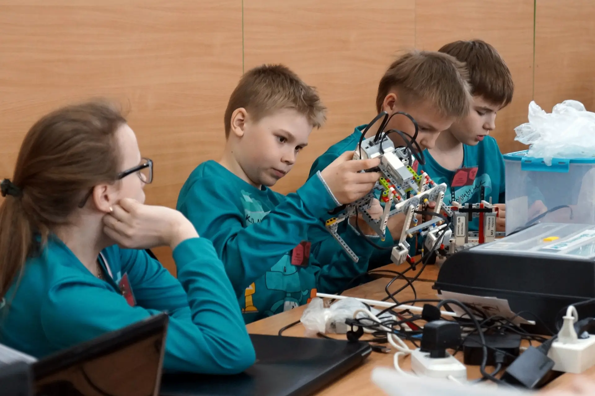 ✨ 70% ШКОЛЬНИКОВ САРАТОВСКОЙ ОБЛАСТИ ОХВАЧЕНЫ ДОПОЛНИТЕЛЬНЫМ ОБРАЗОВАНИЕМ.