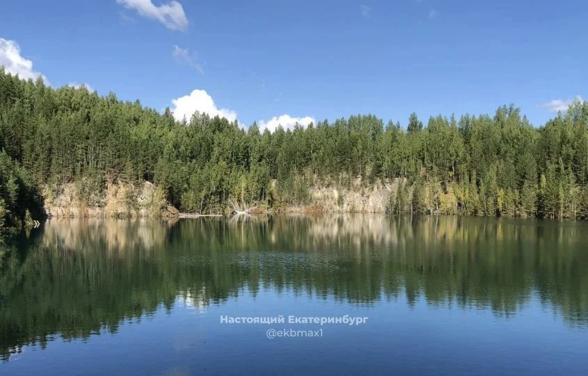 Трагедия произошла в карьере Старая Линза (посёлок Шабровский). Из воды достали тело утонувшего парн
