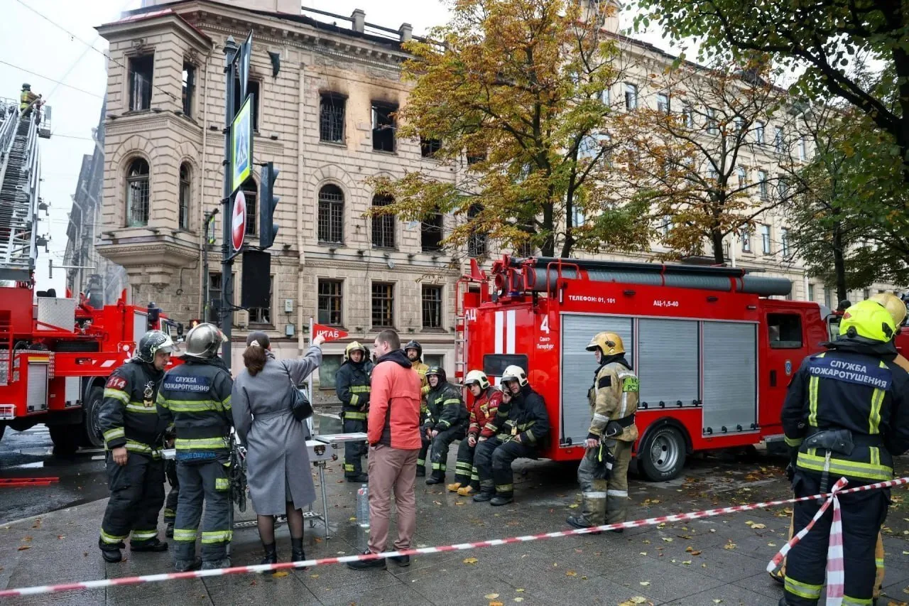 🤔 Жителям квартир, пострадавших при пожаре в особняке Миллера, выплатят компенсации, с...