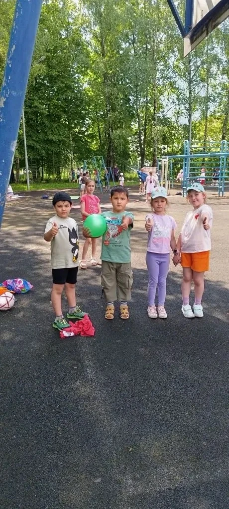 🌞 Весело и задорно проводят летние дни ребята в ДОЛ «Дубравушка»!

Каждый день в лагере наполнен яр