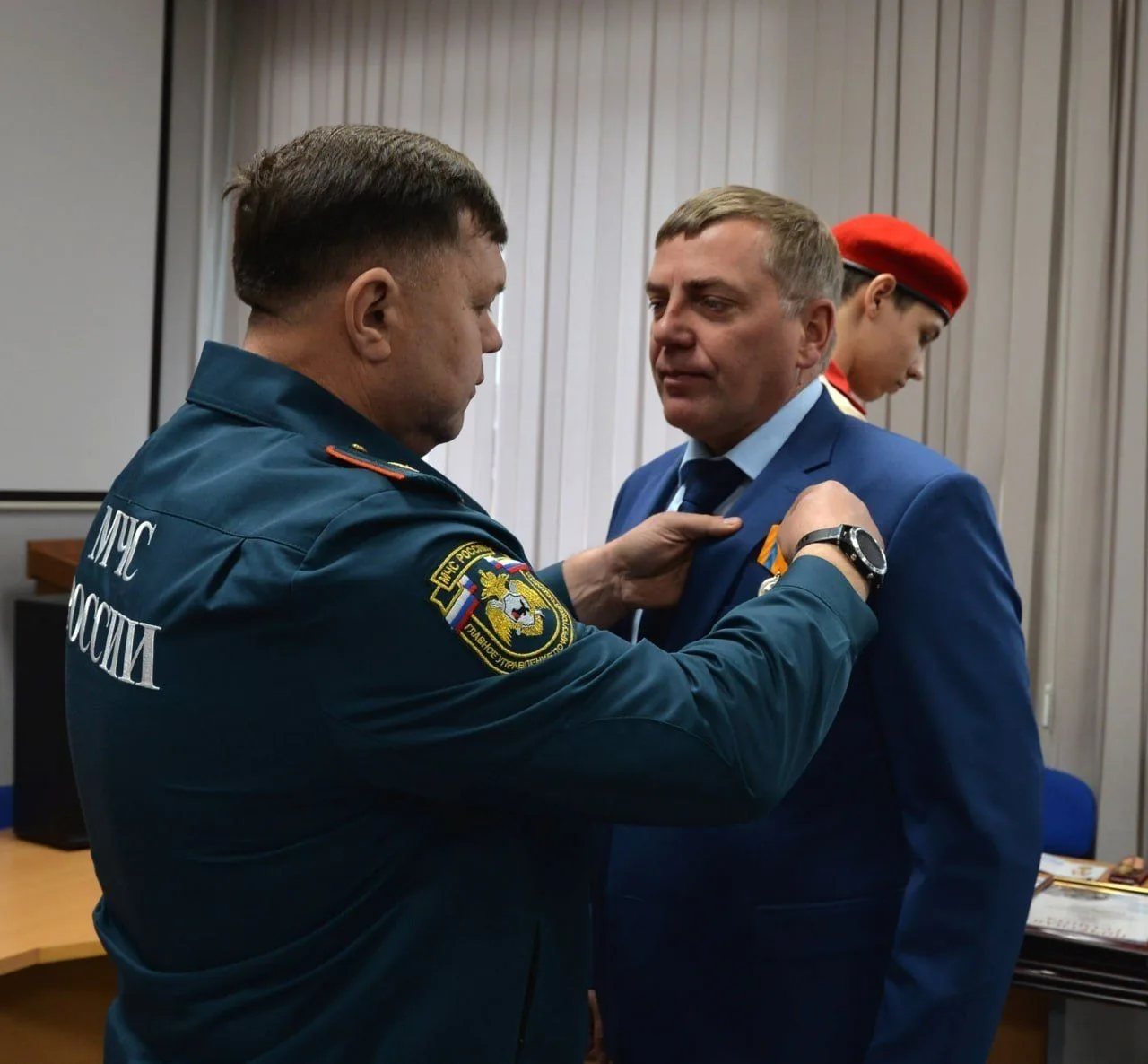 Мэра Бодайбо Евгения Юмашева наградили медалью МЧС за ликвидацию последствий ЧС