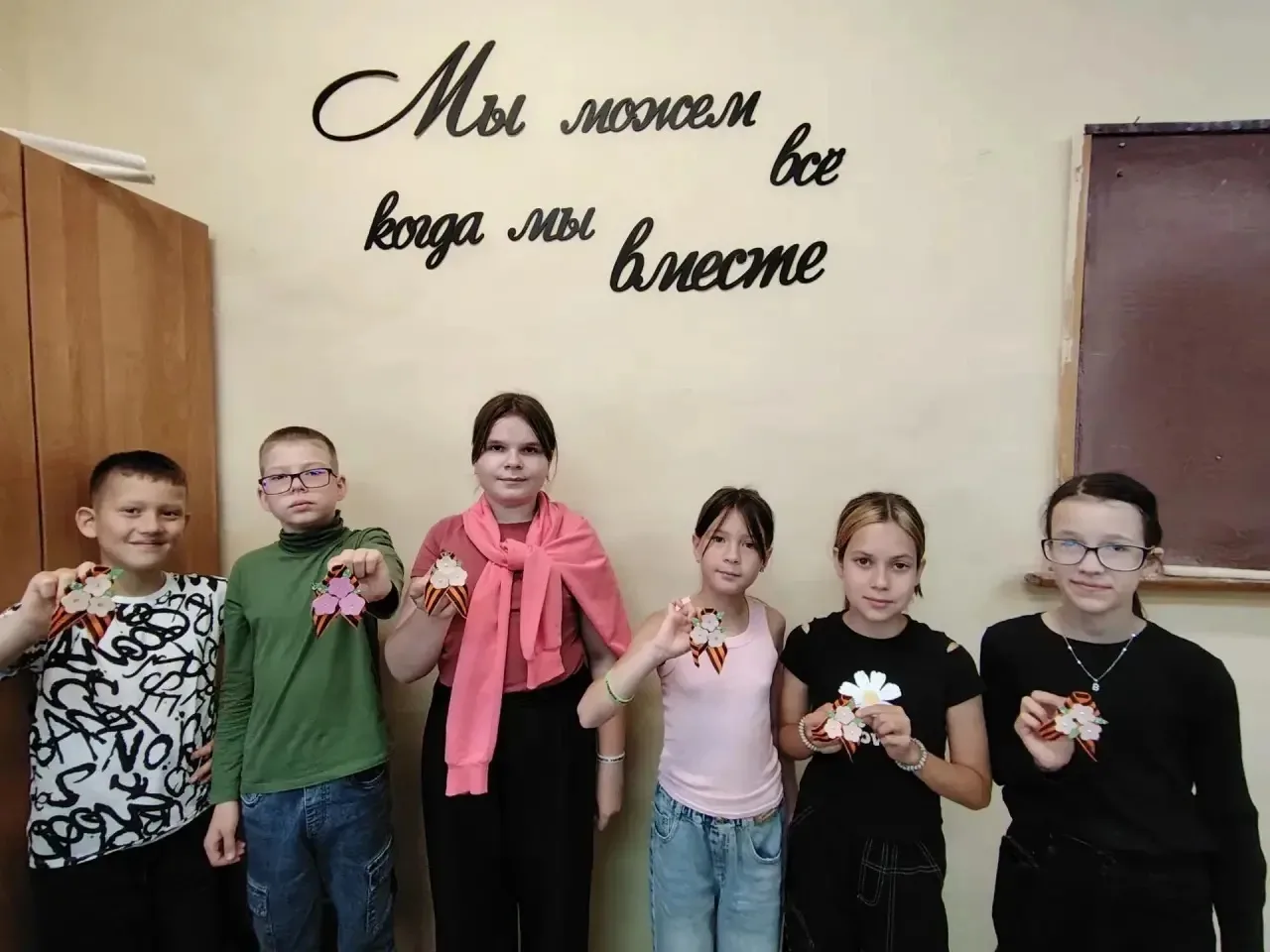 18-й день пришкольного лагеря «Искорка».
Сегодня в лагере прошёл День памяти и скорби. Воспитанники 