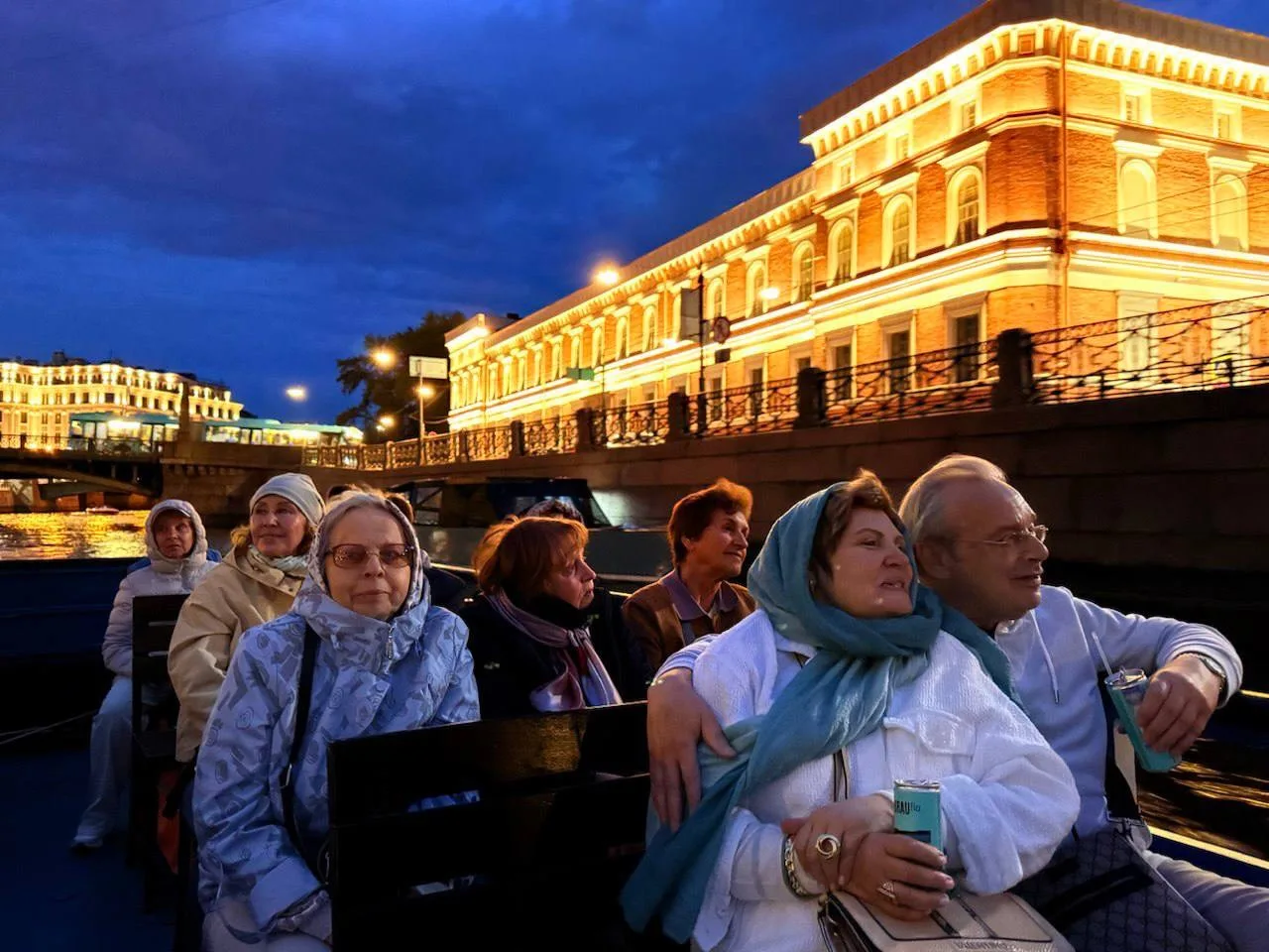 ✨ Наше путешествие в Санкт-Петербург началось!

Вчера наши путешественники прибыли в Санкт-Петербург