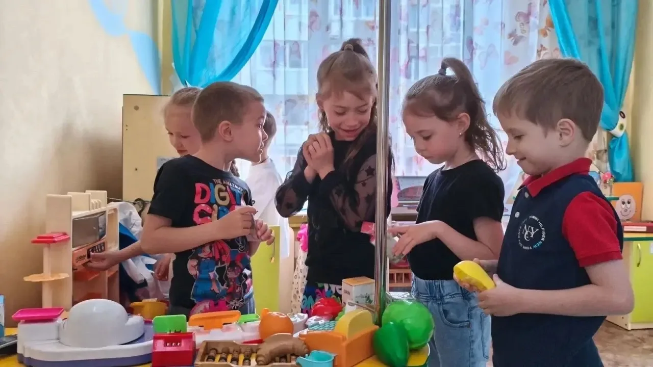 Сюжетно-ролевые игры: когда начинается волшебство? ✨

Часто родители задаются вопросом: «В каком воз
