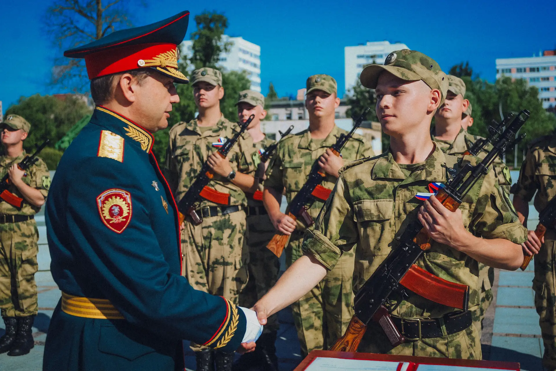 22 августа, в День Государственного флага России, принял участие в торжественной церемо...