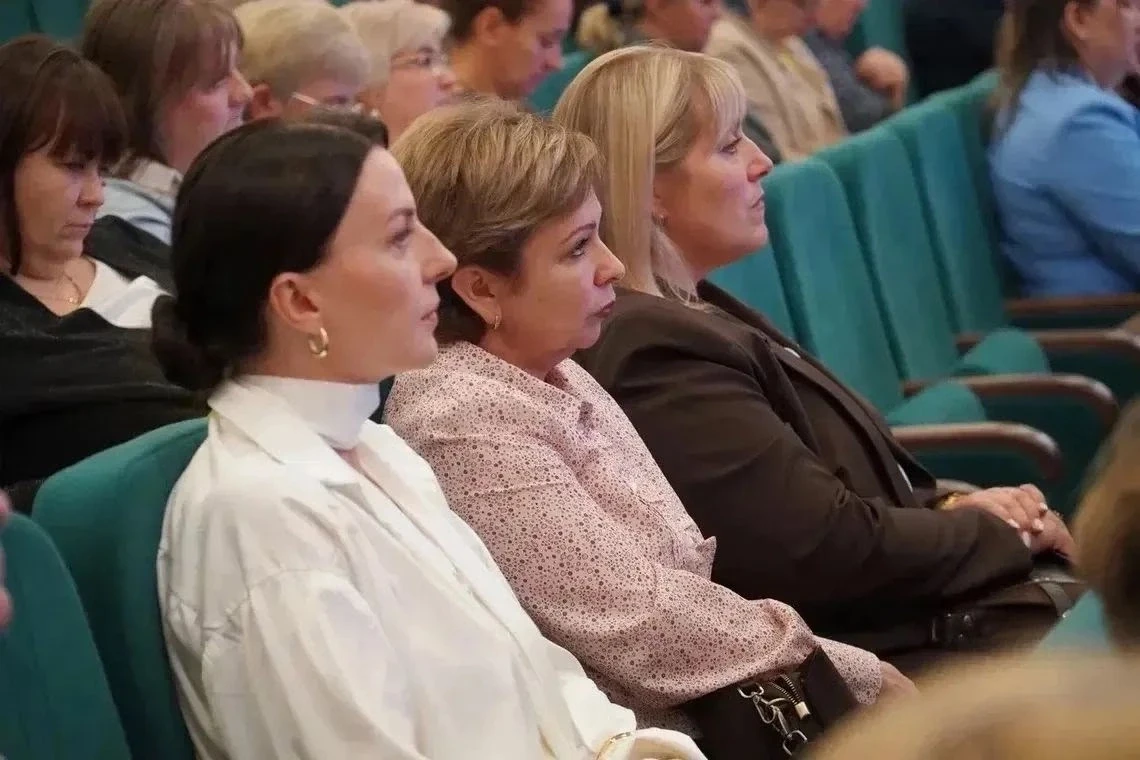 📢 «Клуб директоров»: открытый диалог о будущем образования