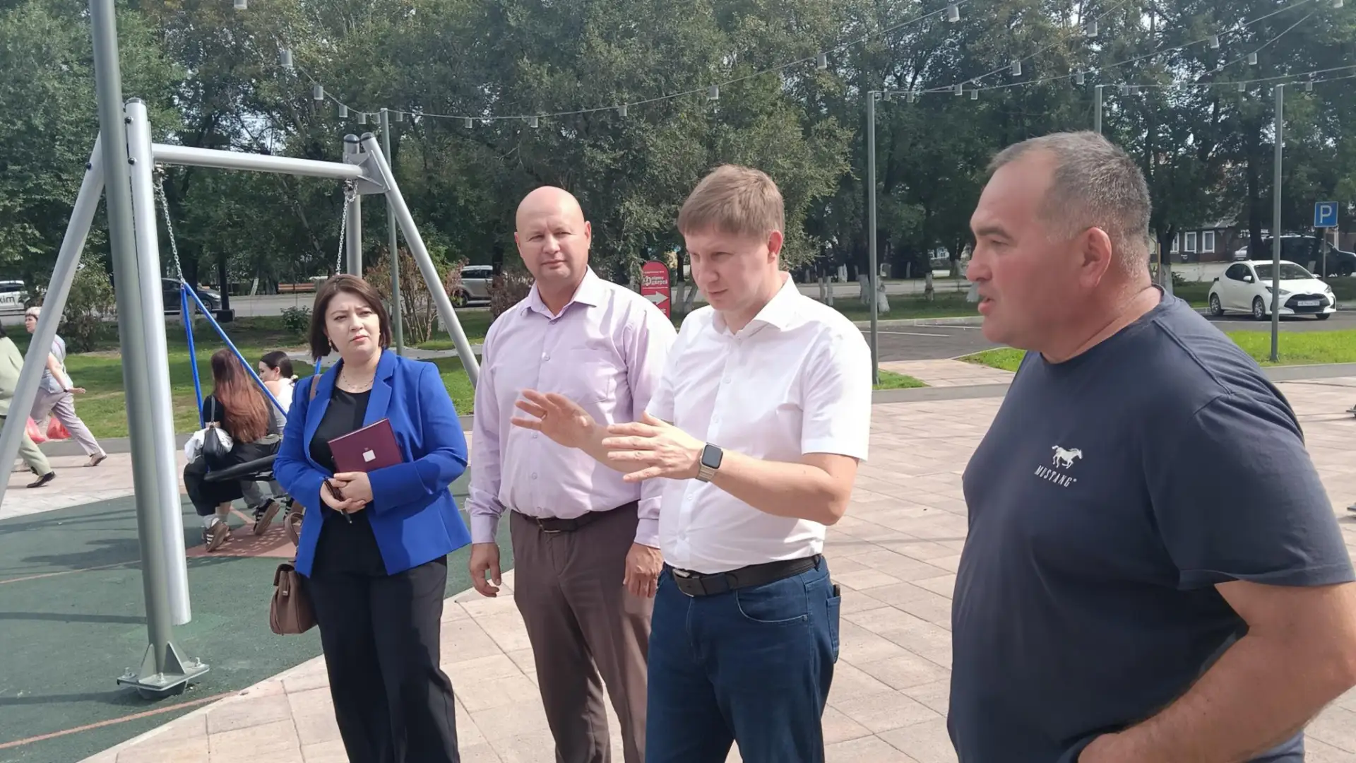 В ходе рабочей поездки по южным территориям края проинспектировал выполнение работ по р...
