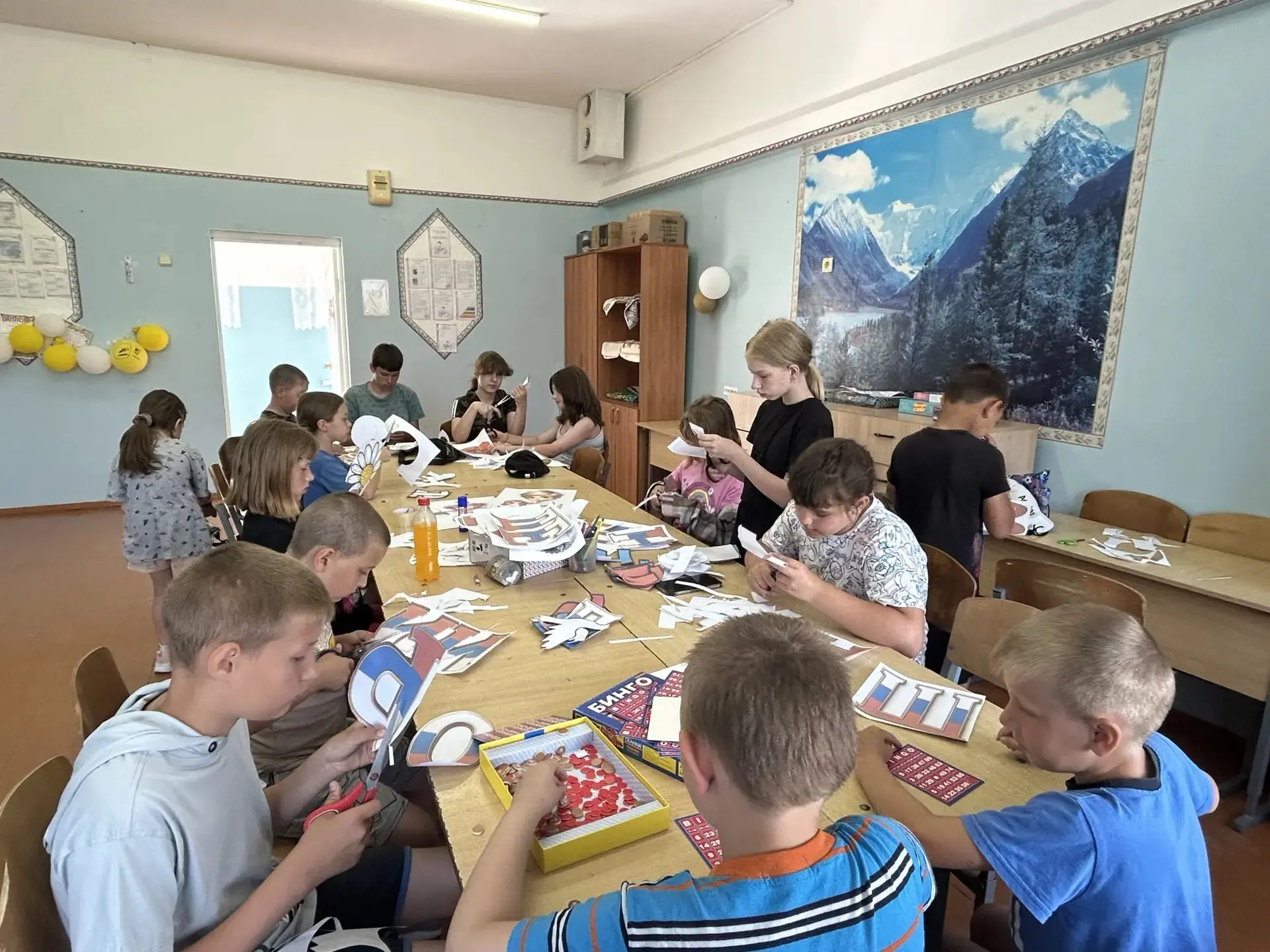 🇷🇺  На нашей летней детской площадке царила атмосфера творчества и патриотизма! 

 🤗 В рамках Все