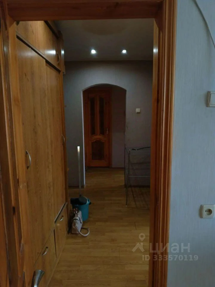 Сдам без посредников: 1-комнатная квартира, 53м²