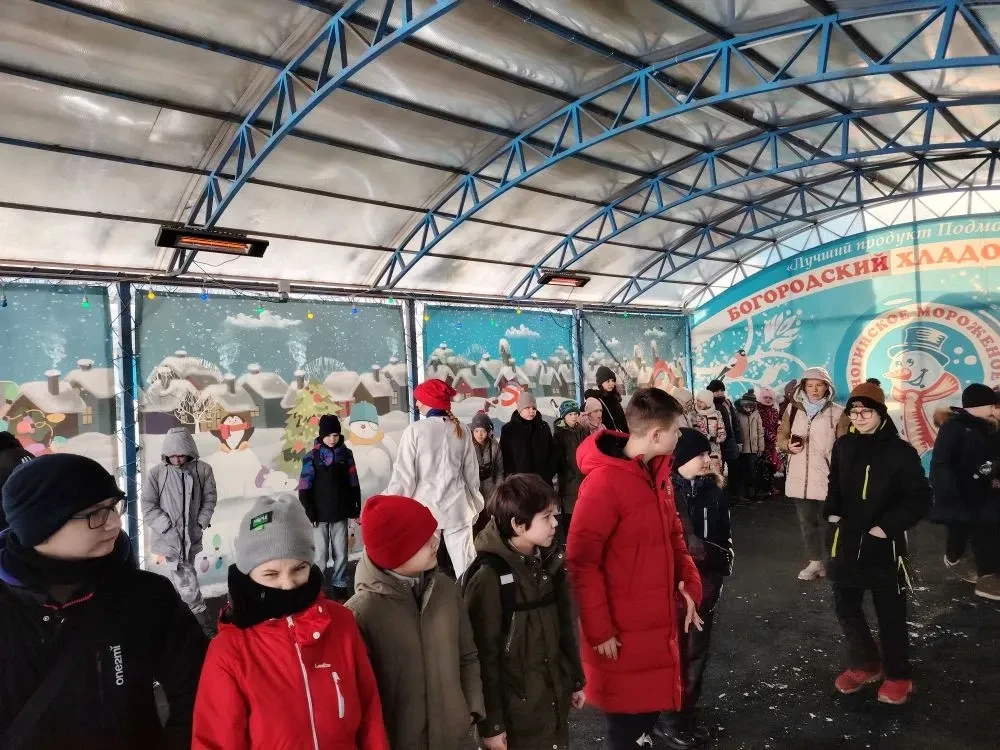 🍦 Сладкий праздник: ученики нашей школы посетили фабрику мороженого в День защитника Отечества! 23 ф
