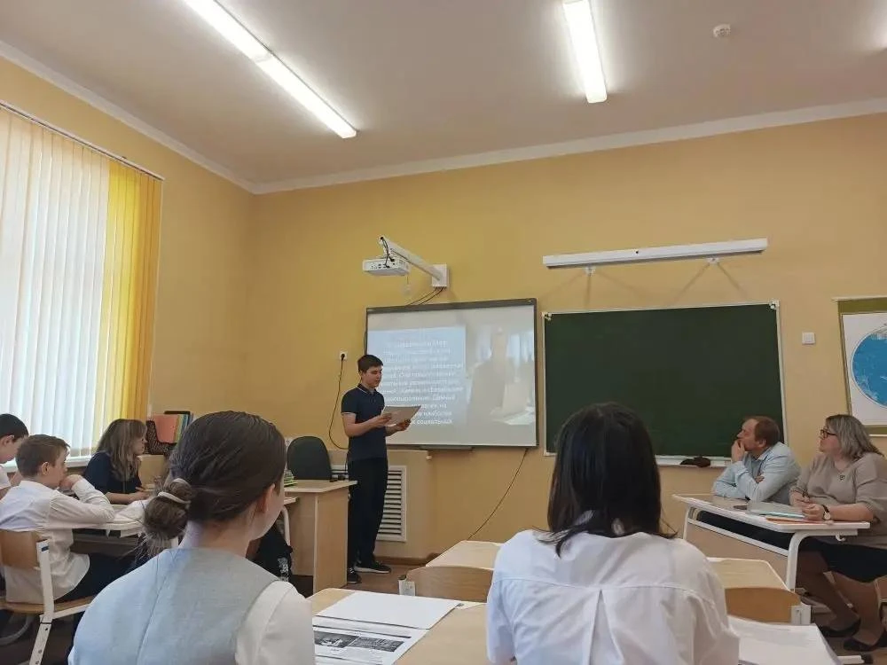 🧑‍🎓25 и 26 марта в нашей школе прошло важное событие — защита проектных работ обучающихся 7Б и 8 Б к