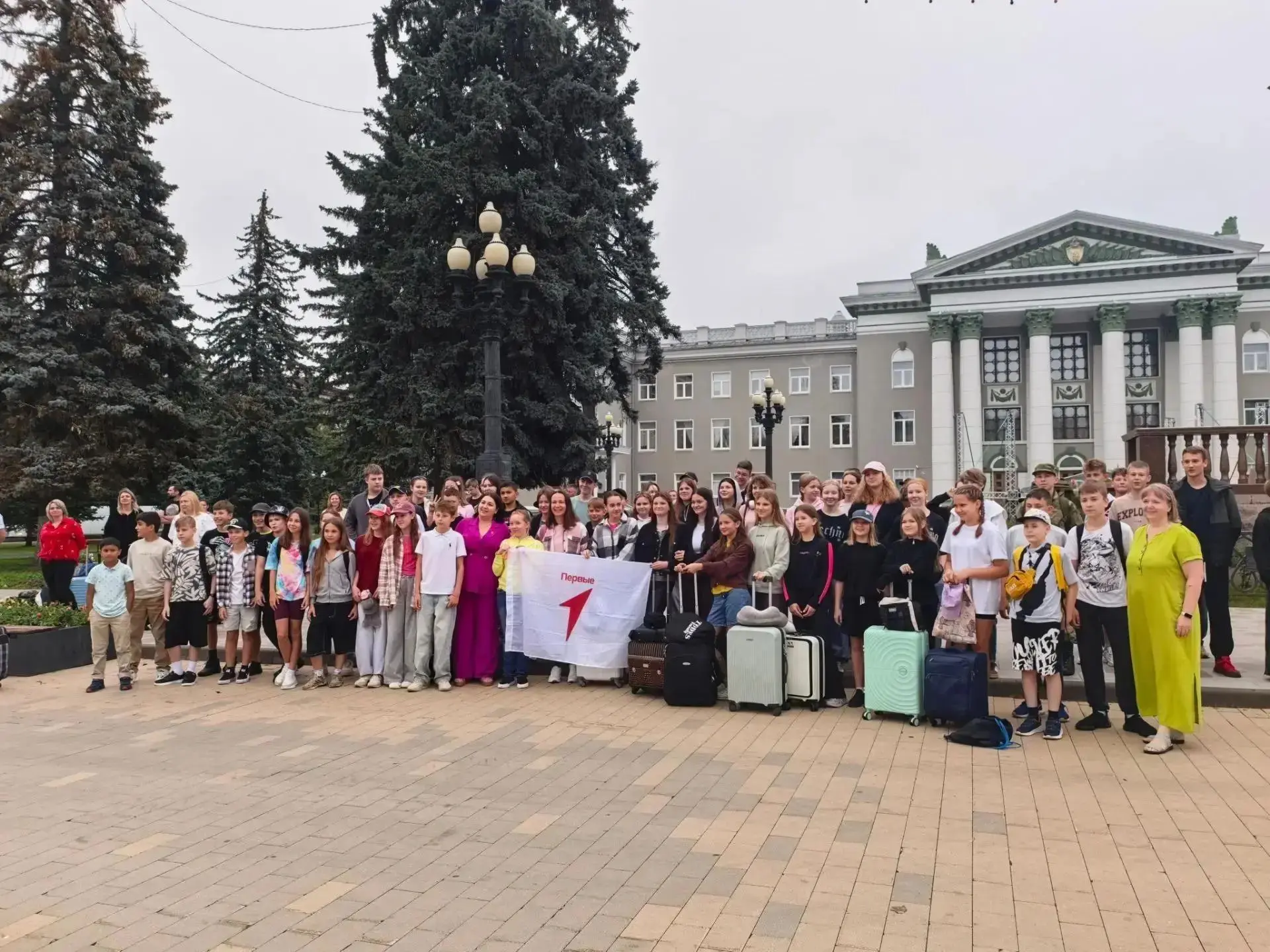 🎉 Наши ученики из МБОУ «Большеалексеевская СОШ» — на смене «Растим патриотов России» в...
