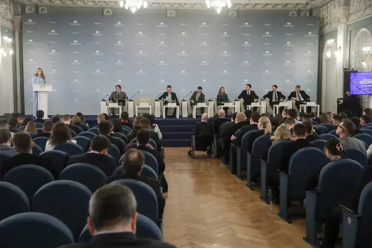 Преподаватель Ставропольского филиала МПГУ участвует в XI заседании Молодёжного парламента при Госуд