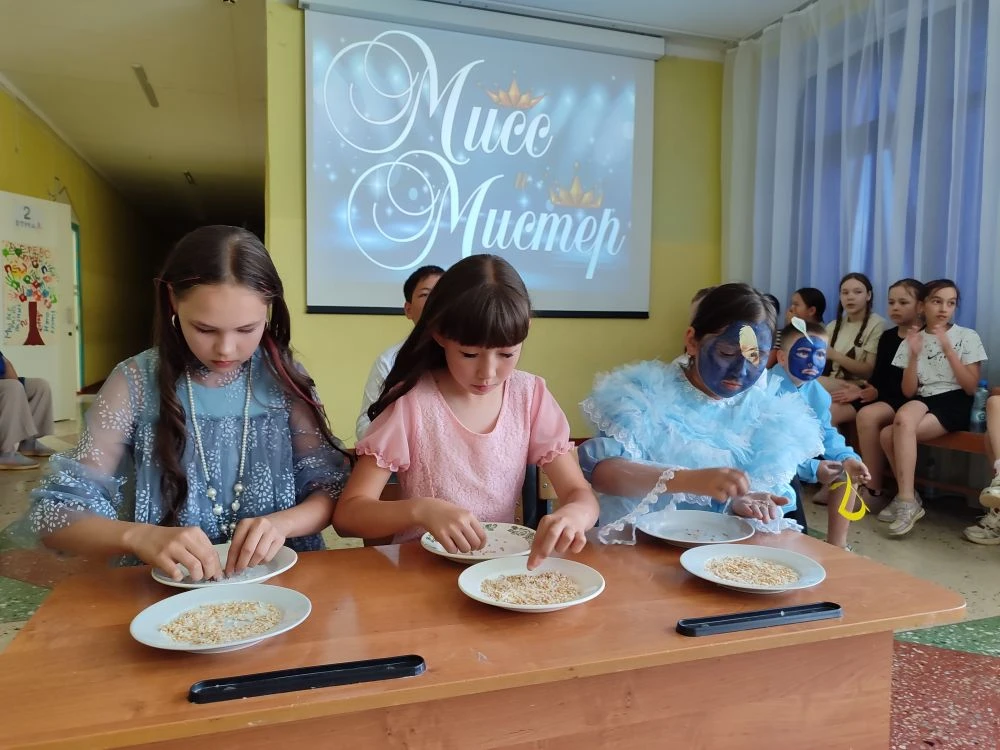 👑✨“Мисс и Мистер Лагеря 2026”🌟👸
Сегодняшний день в лагере “Огонёк” был поистине особенным! Мы ста