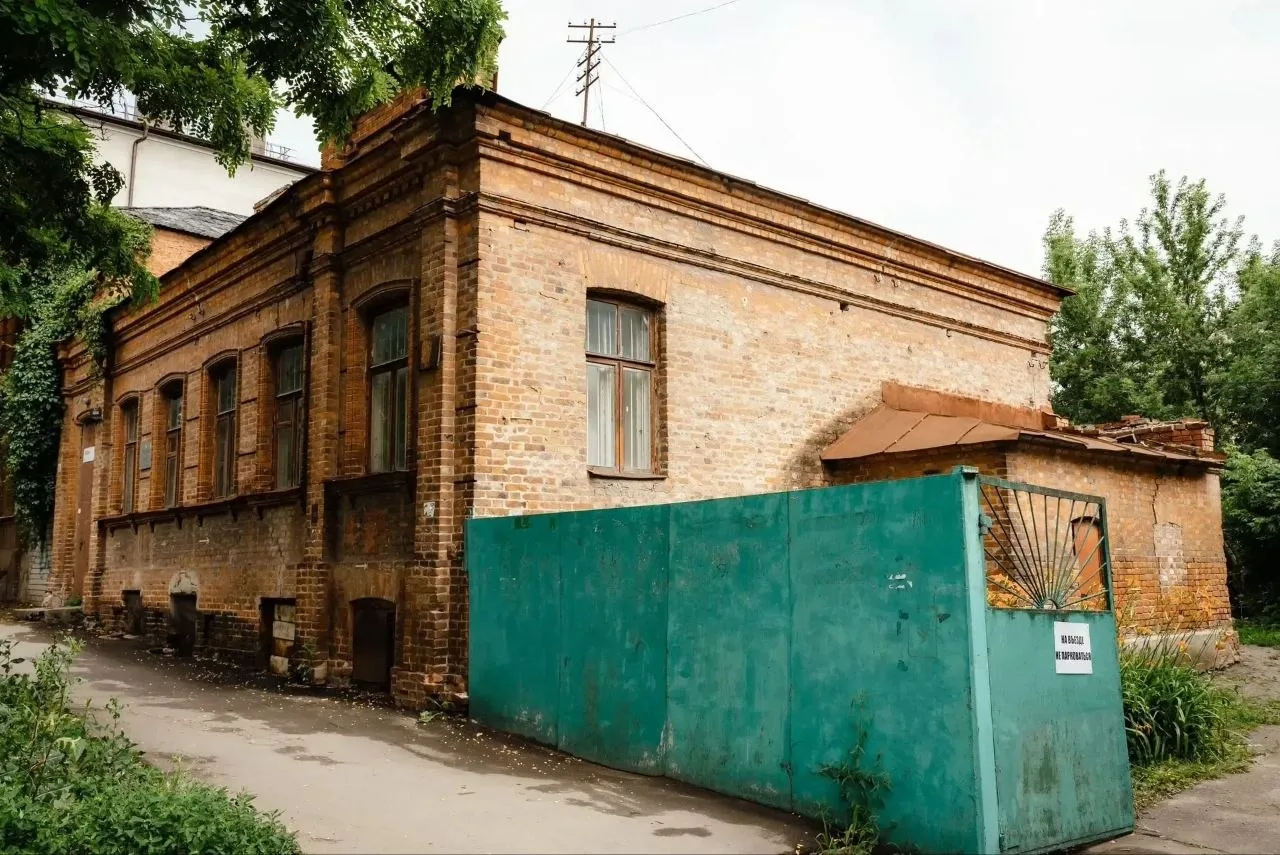В Курске у двух объектов культурного наследия появились владельцы.